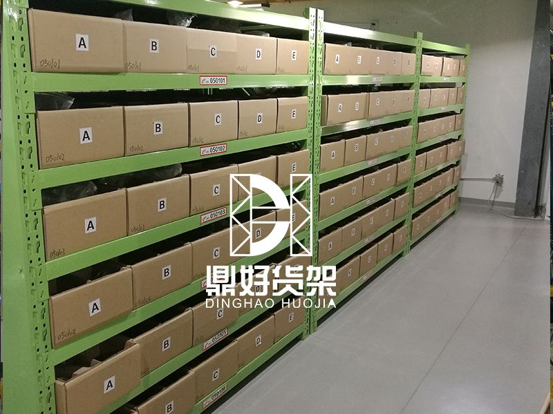 昆明航空集团有限公司重型层板货架项目现场